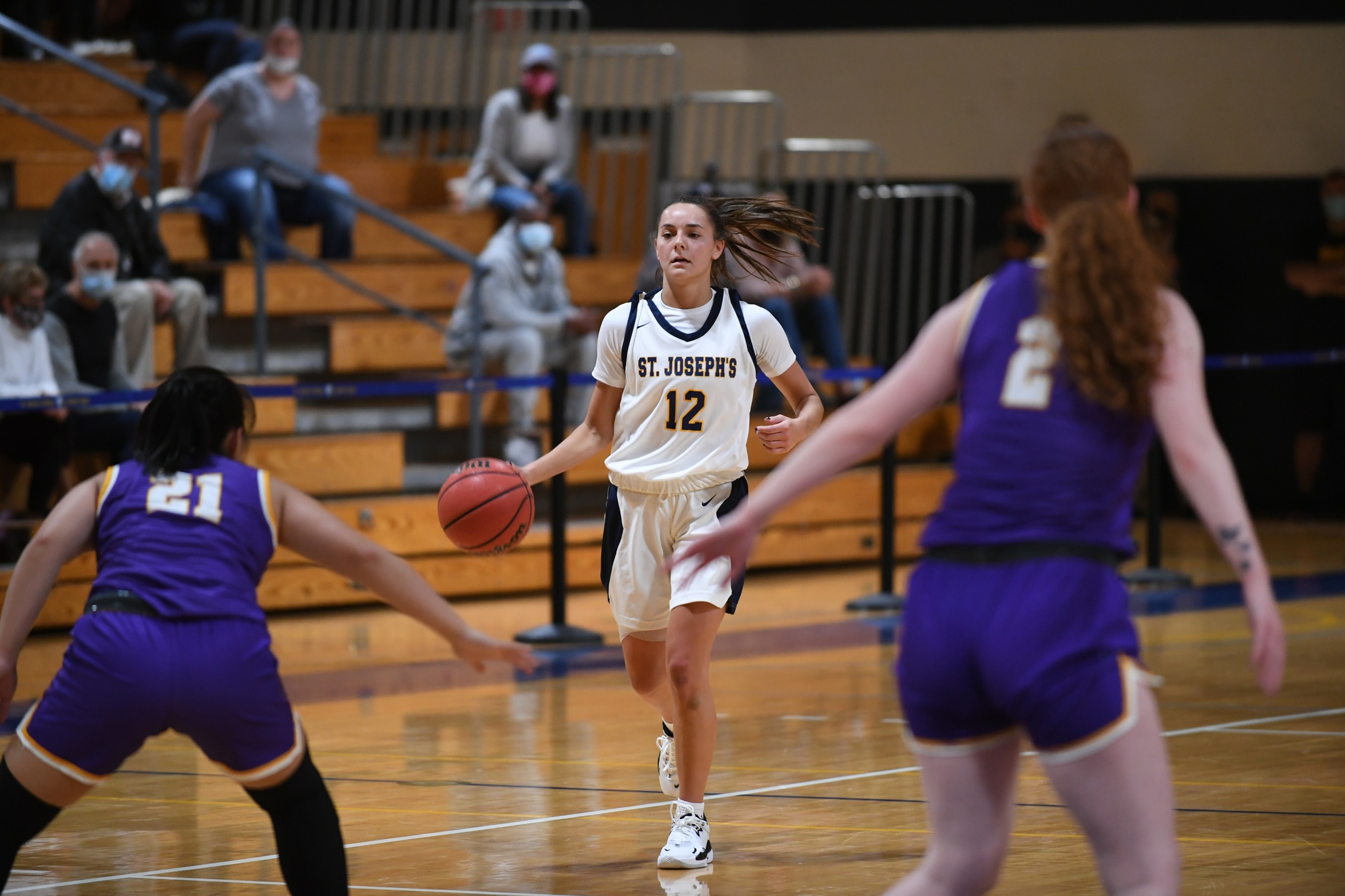 Women's Basketball Falls In Regular Season Finale