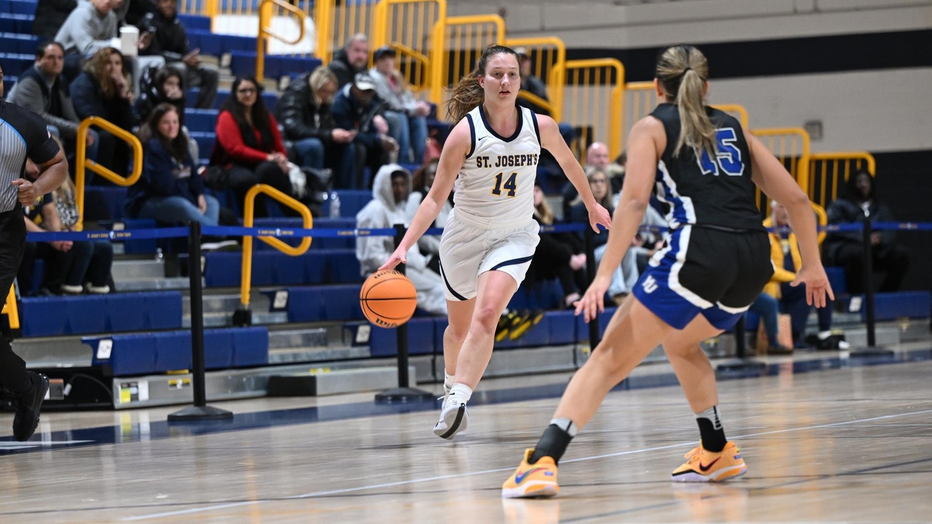 Women's Basketball Cruises by Old Westbury, 77-44